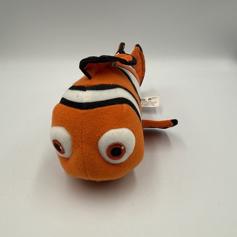 Finding Nemo 8" Plush Soft Eyes Hasbro Disney 2002